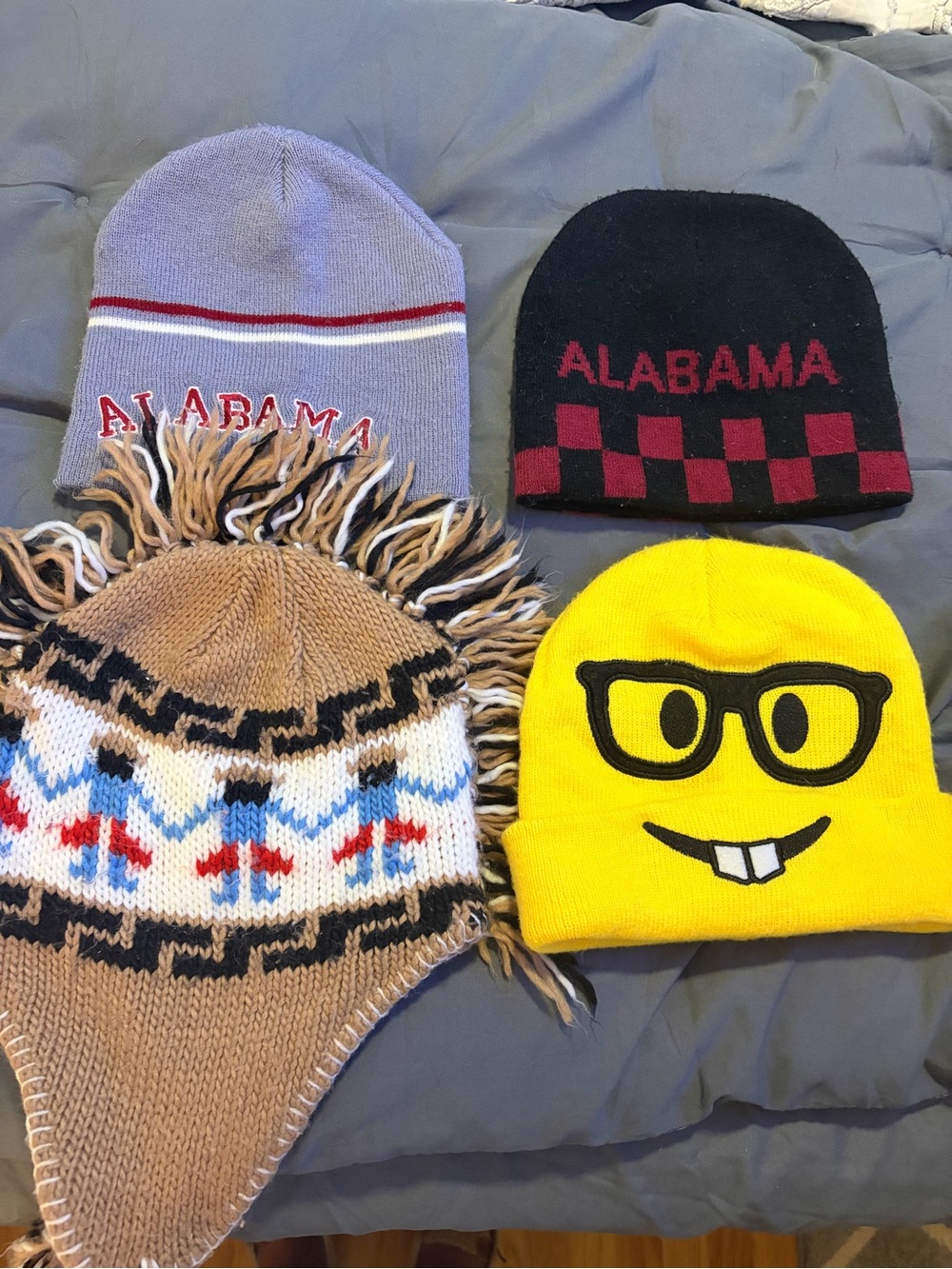 Black & Red Kids Beanie - Team Logo Knit Hat Smokefree home.